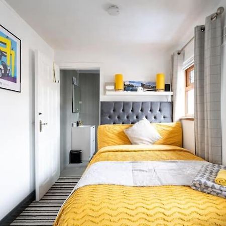 Elegant And Cosy Private Room Belfast Bagian luar foto